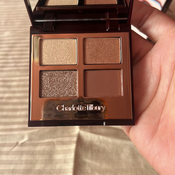 Bigger Brighter Eyes Eyeshadow Palette - Picture 6 of 6